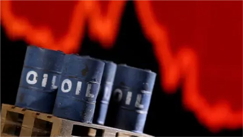 النفط الأمريكي يتجاوز 100 دولار للبرميل بارتفاع 2% بسبب اضطرابات الإمدادات