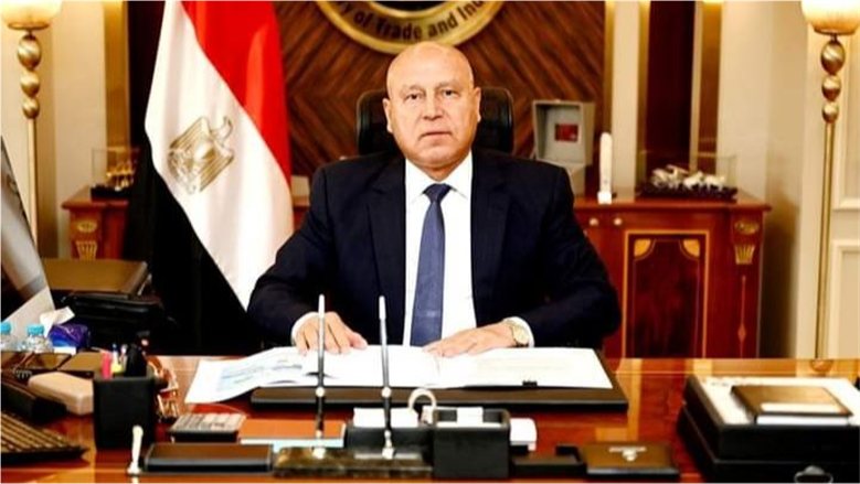 وزير النقل يؤكد ضرورة الإسراع في الانتهاء من مشروع قطار التنمية في سيناء