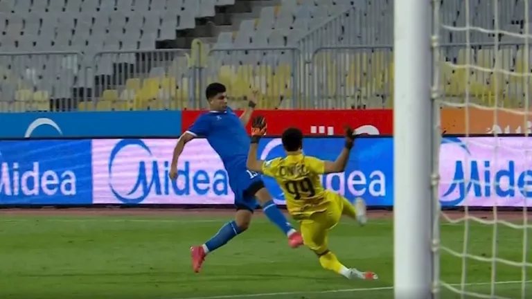 لجنة الحكام تحسم الجدل بشأن تدخل محمد عواد مع لاعب بترول أسيوط
