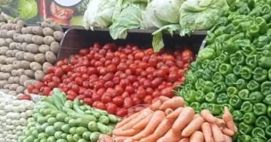 20 جنيها للبصل و15 للطماطم.. تعرف على أسعار الخضراوات بأسواق سوهاج اليوم