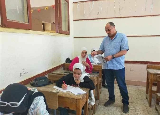 درجات أول امتحان شهري.. متى تقلق على مستوى ابنك؟