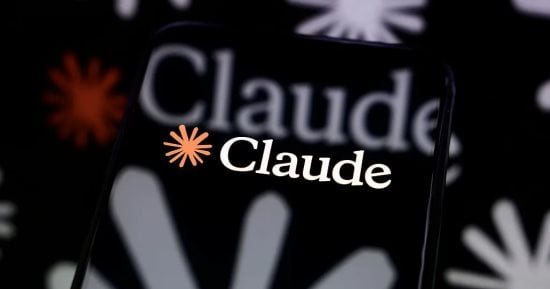 احذر ما تقوله لـ Ai .. محادثة مع Claude تقود أمريكية إلى السجن
