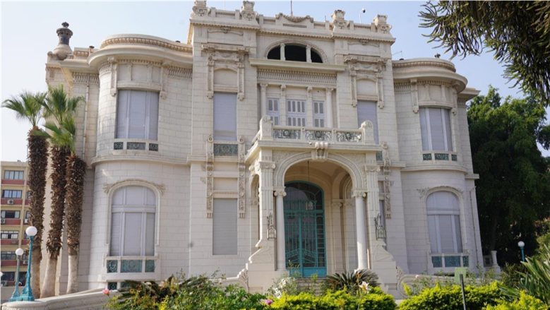 مركز أبحاث "طب عين شمس" ينظم برامج تدريبية في العينات الحيوية والخلايا الجذعية